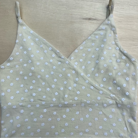 Yellow Floral Hollister XS Tank Top Cropped Fitted V Neck Summer Layer Casual - Picture 3 of 8